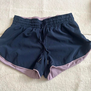 Lululemon reversible shorts size 6 blue